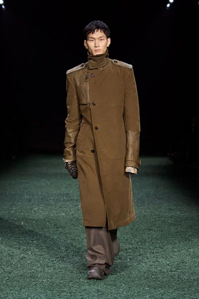 Look 26